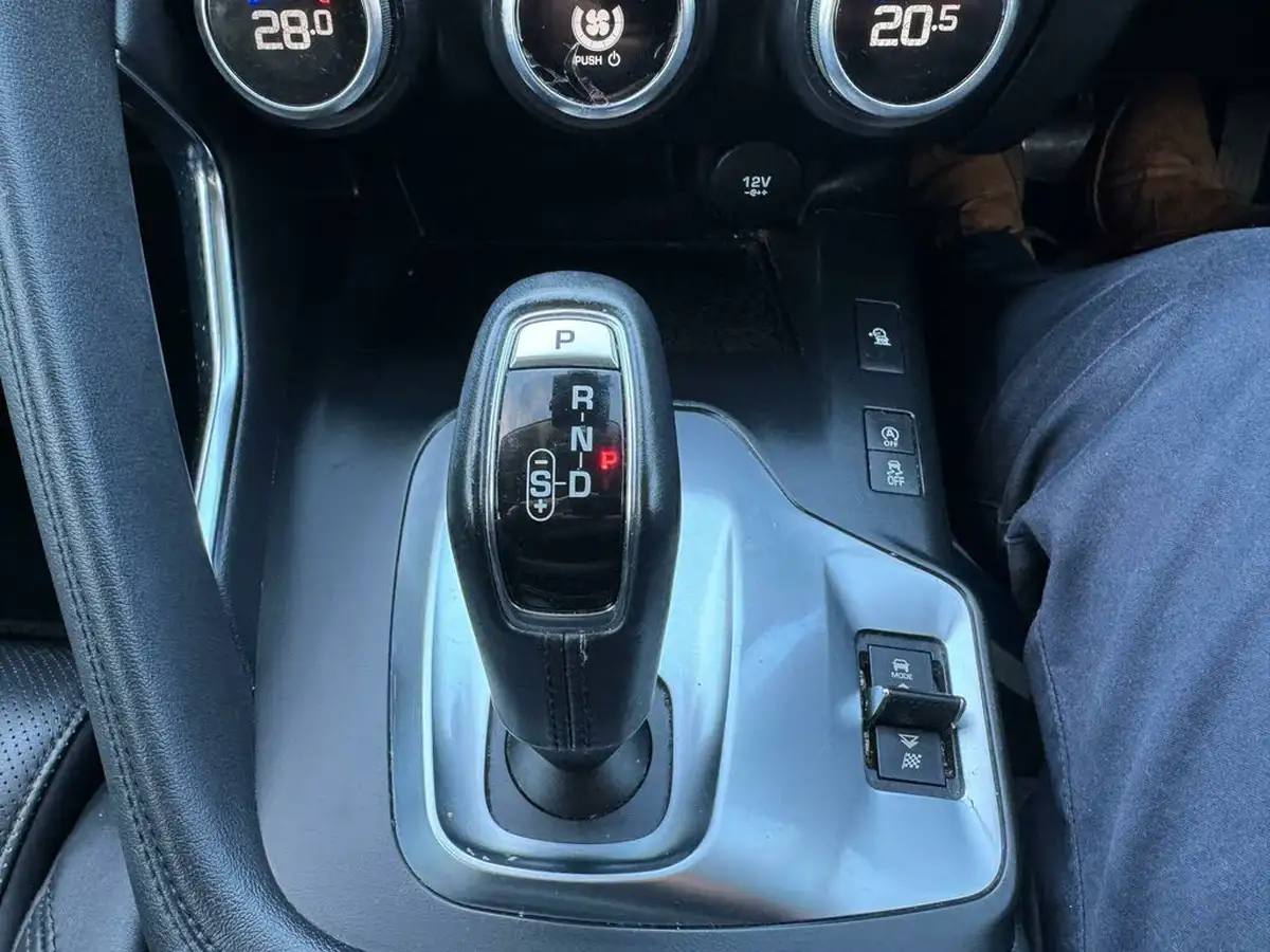 2019-jaguar-e-pace-20-i4d-hse-180ps-big-23