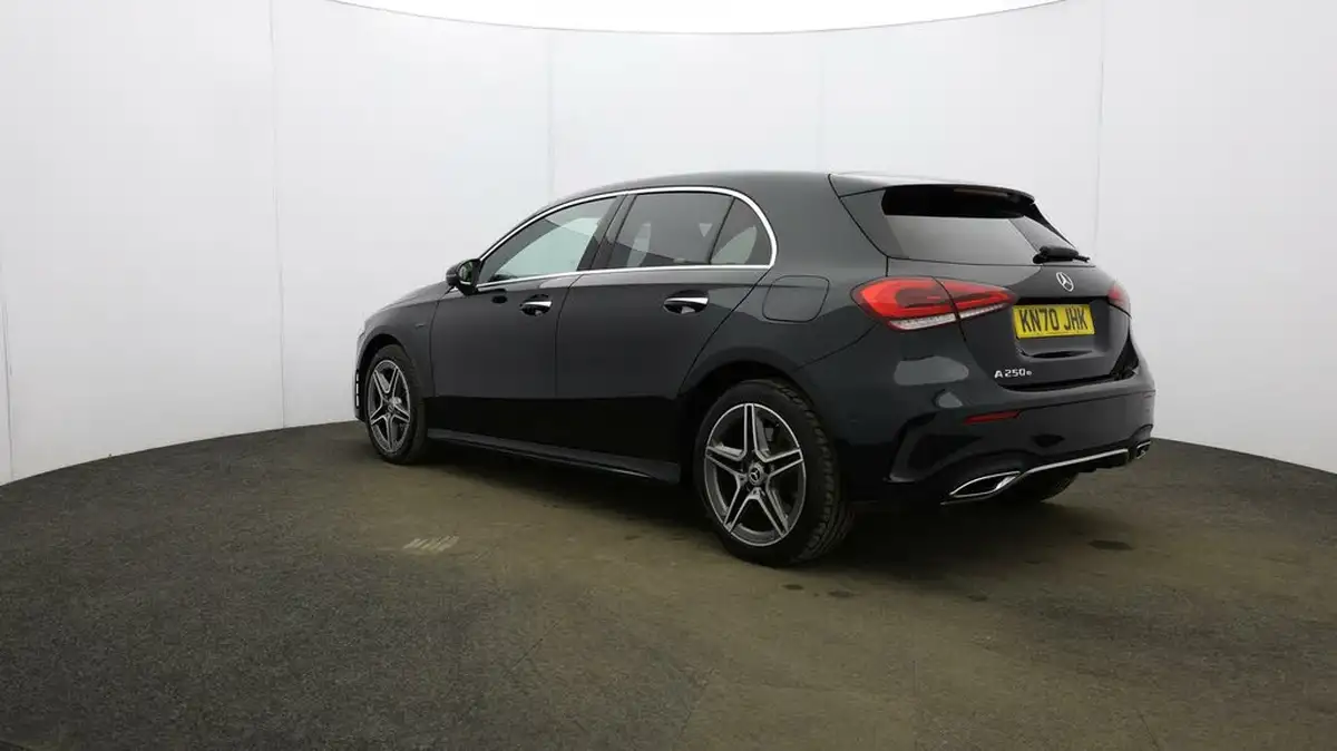 2020-mercedes-benz-a-class-13-a250e-amg-line-premium-hatchback-5d-big-46