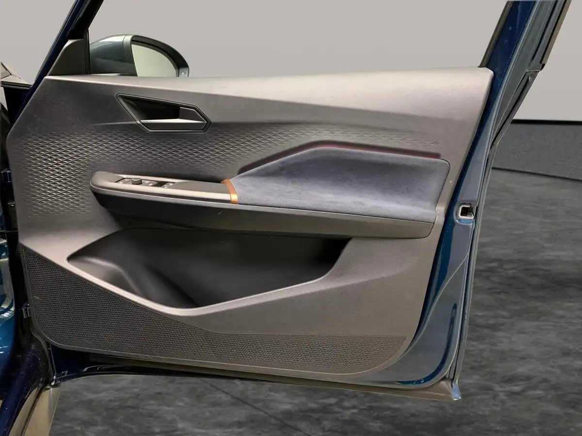 2024-cupra-born-e-v3-edition-big-26