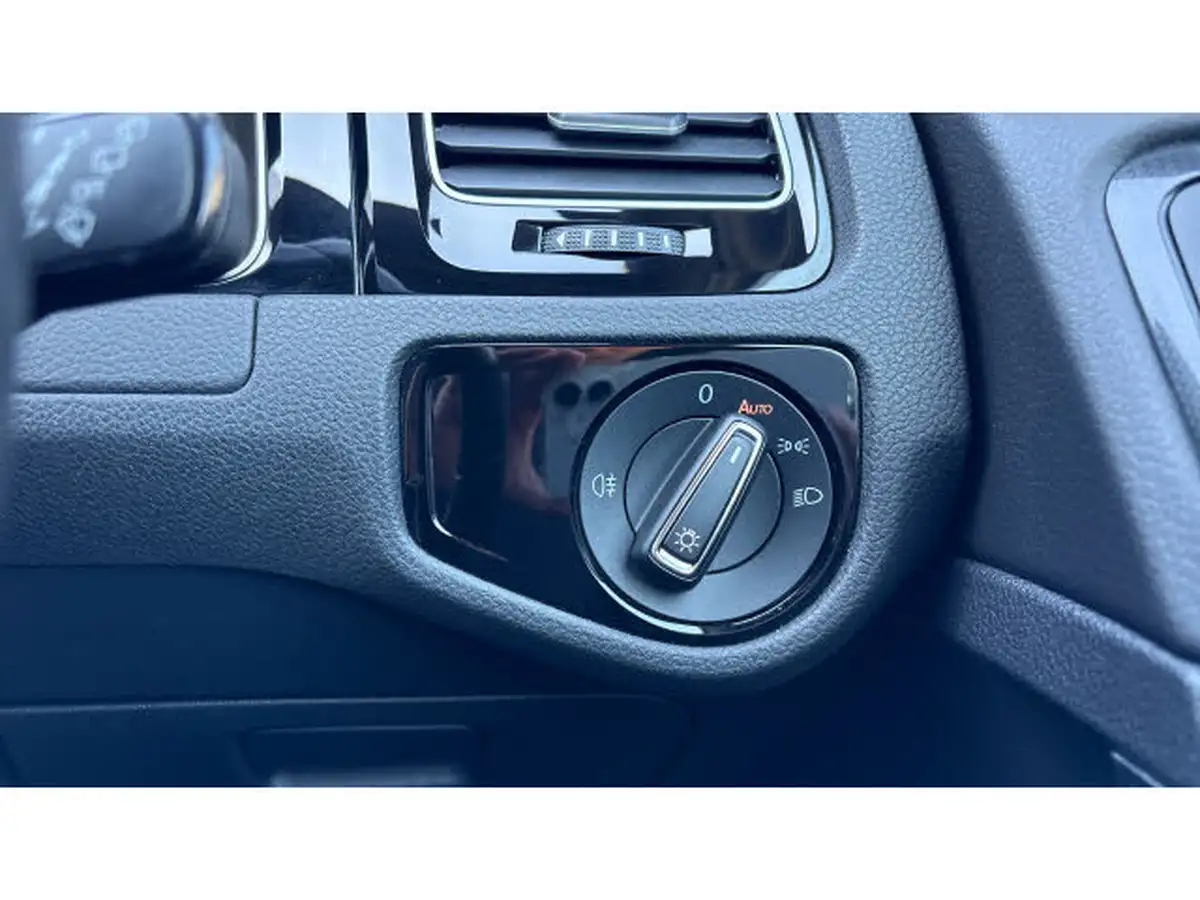 2019-volkswagen-golf-20-tsi-r-300ps-hatchback-5d-dsg-big-62
