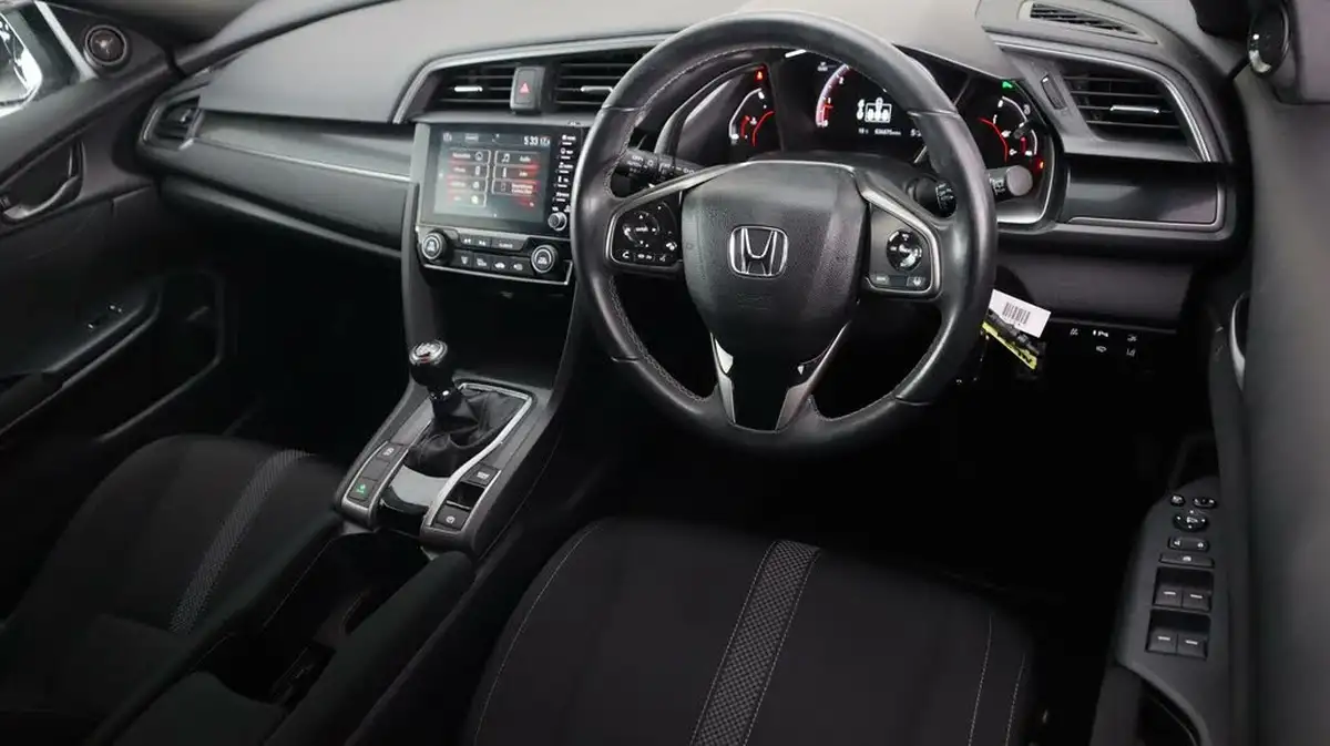 2021-honda-civic-15-vtec-turbo-sport-ss-big-9