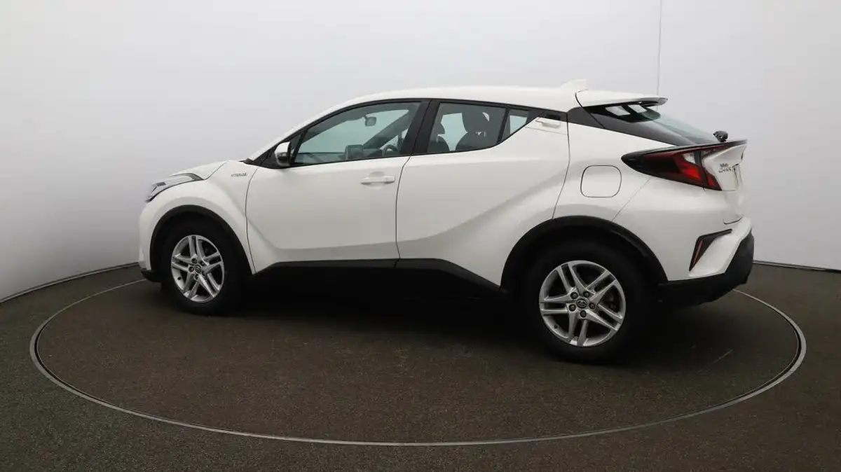 2021-toyota-c-hr-18-vvt-i-icon-big-38