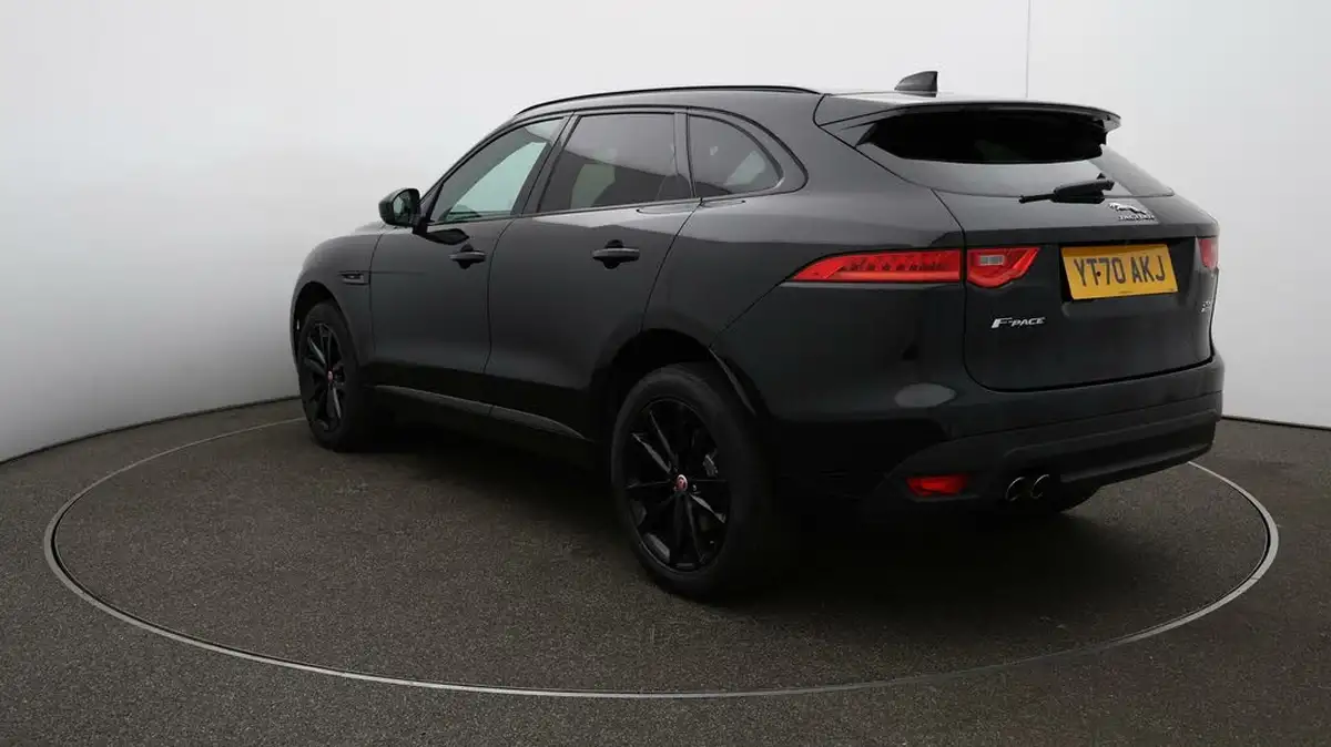 2020-jaguar-f-pace-20-i4d-chequered-flag-180ps-big-55