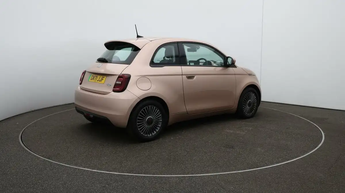 2021-fiat-500-e-icon-big-42