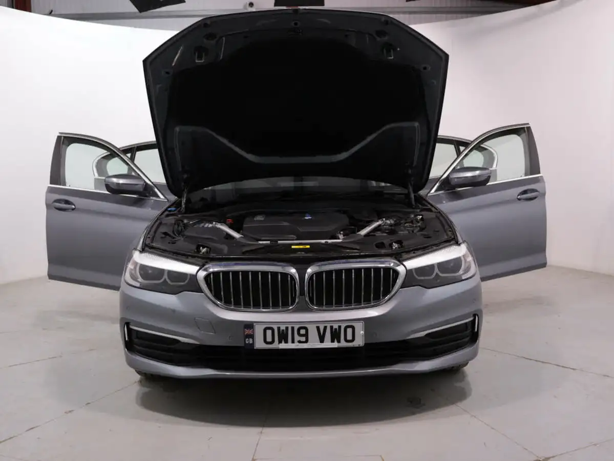2019-bmw-5-series-20-530e-se-auto-big-43