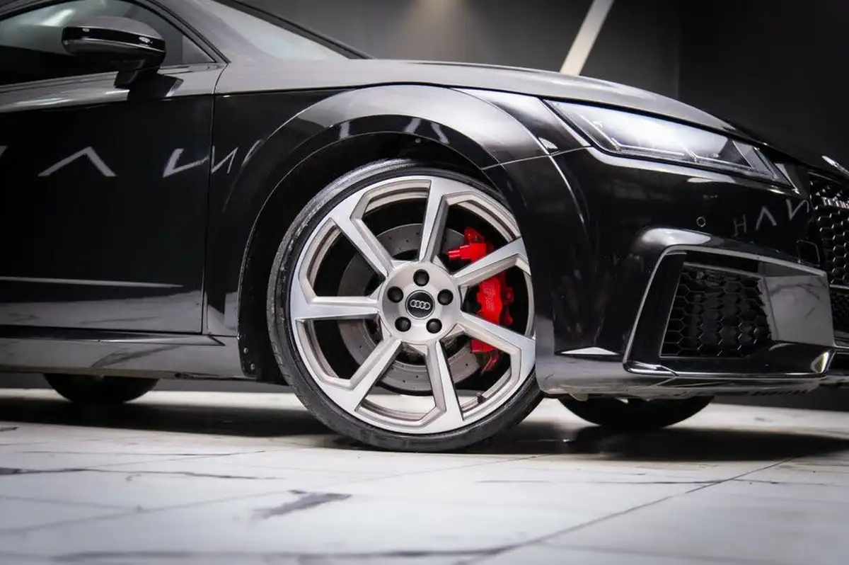 2018-audi-tt-coupe-25-tfsi-quattro-rs-big-38