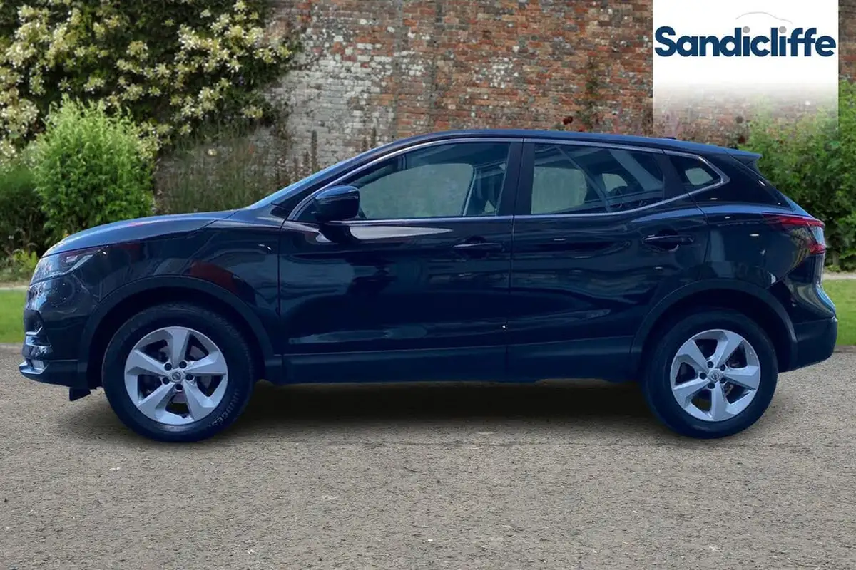 2019-nissan-qashqai-15dci-acenta-premium-17in-alloys-dct-big-4