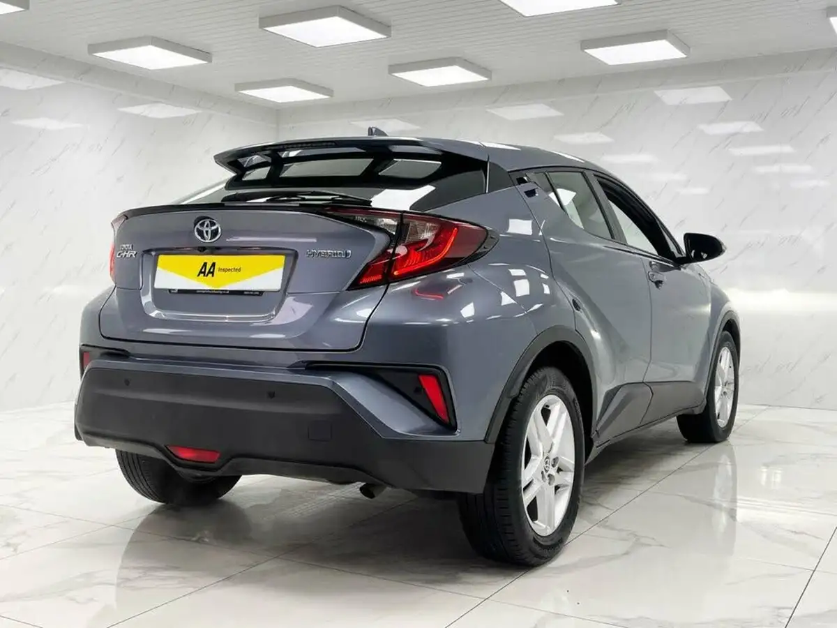 2022-toyota-c-hr-18-vvt-i-icon-big-8