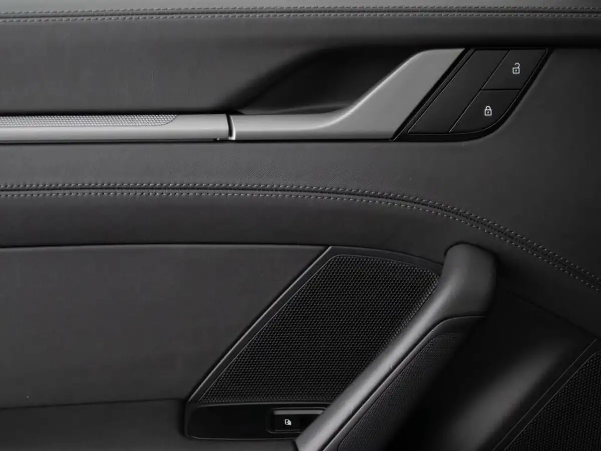 2023-porsche-911-30-targa-4s-pdk-big-43