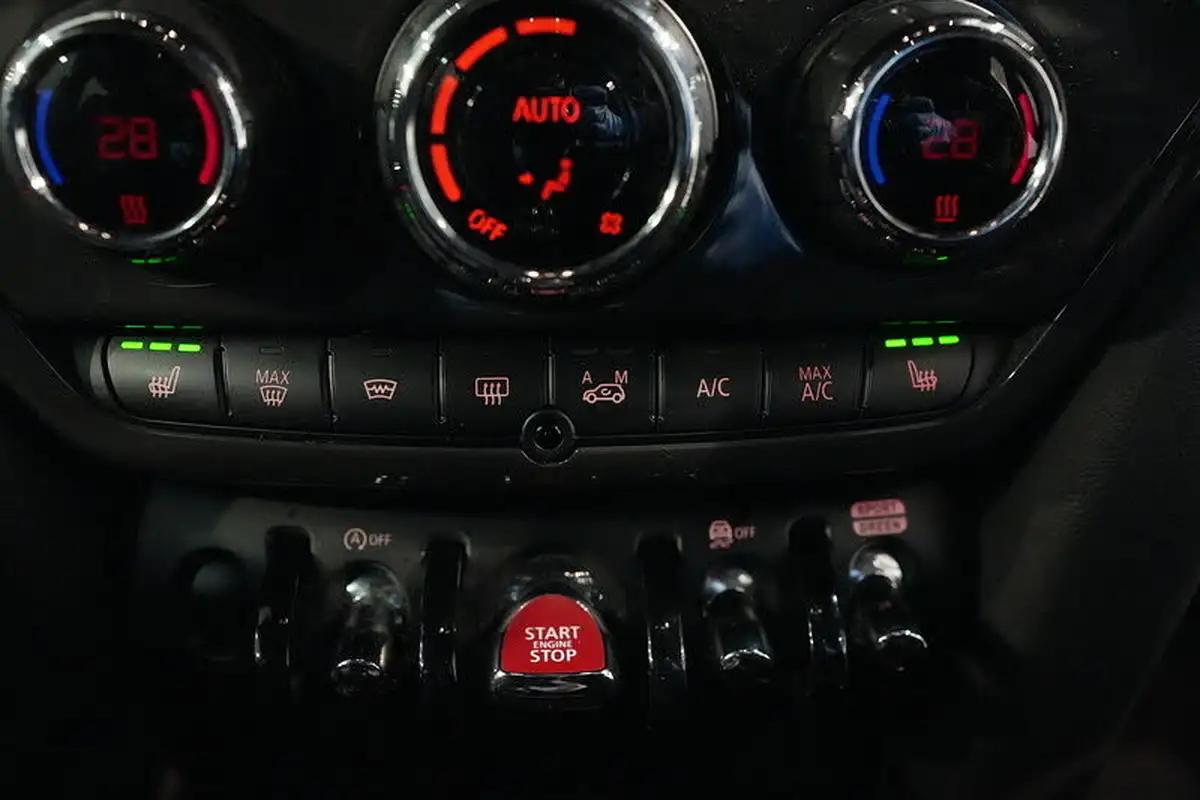 2017-mini-countryman-15-cooper-ss-big-38