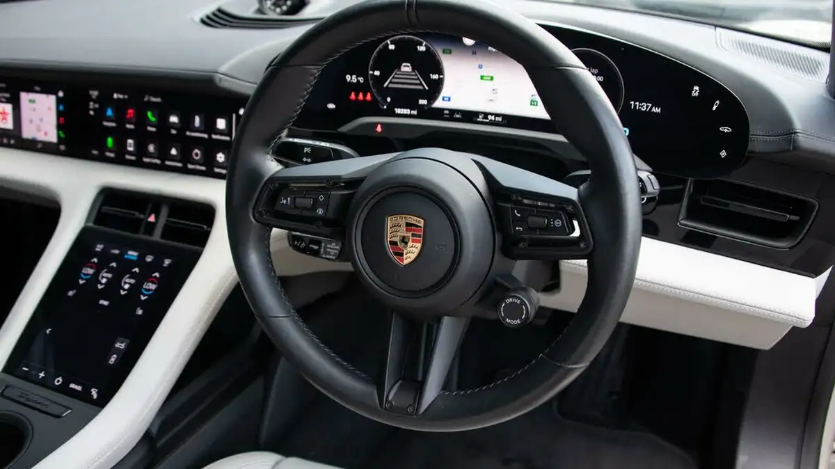 2023-porsche-taycan-e-4s-cross-turismo-big-41