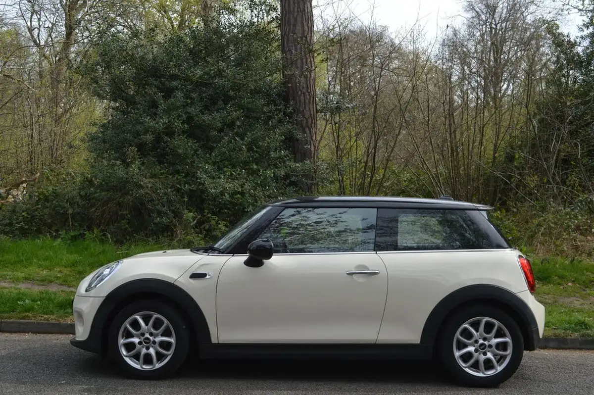 2018-mini-cooper-15-cooper-classic-ss-hatchback-3d-big-14