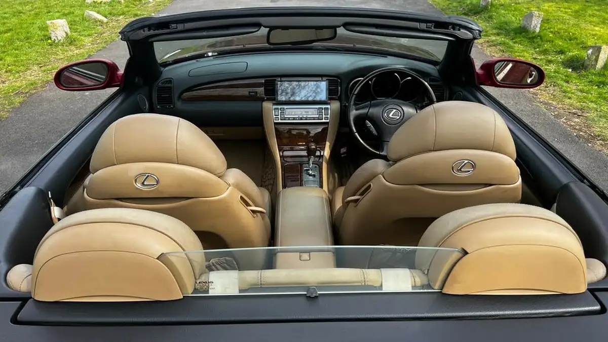 2006-lexus-sc-430-43-big-13