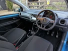 2018-volkswagen-up-10-move-up-3d-small-16