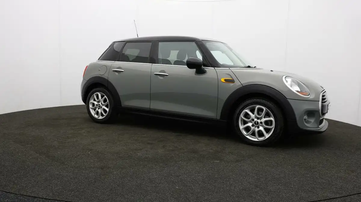 2017-mini-cooper-15td-cooper-d-ss-hatchback-5d-auto-big-77