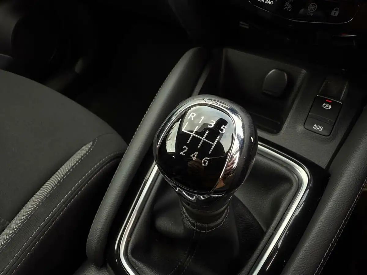 2019-nissan-qashqai-13-dig-t-acenta-premium-140ps-big-47
