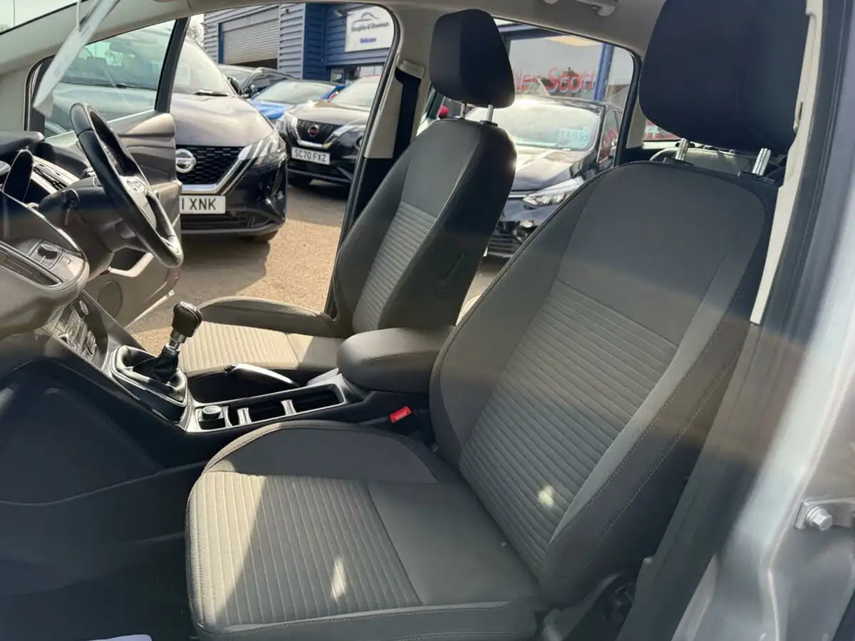 2018-ford-c-max-10t-titanium-125ps-big-28