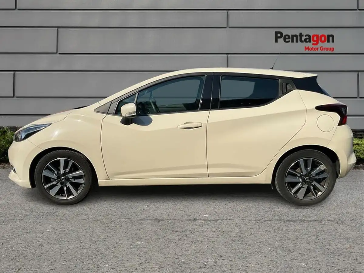 2017-nissan-micra-09-ig-t-acenta-big-11