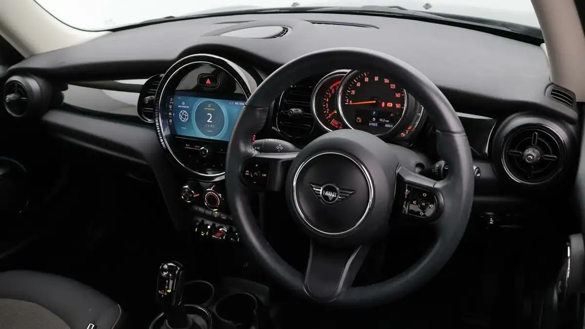 2021-mini-cooper-15-cooper-classic-hatchback-3d-auto-big-9