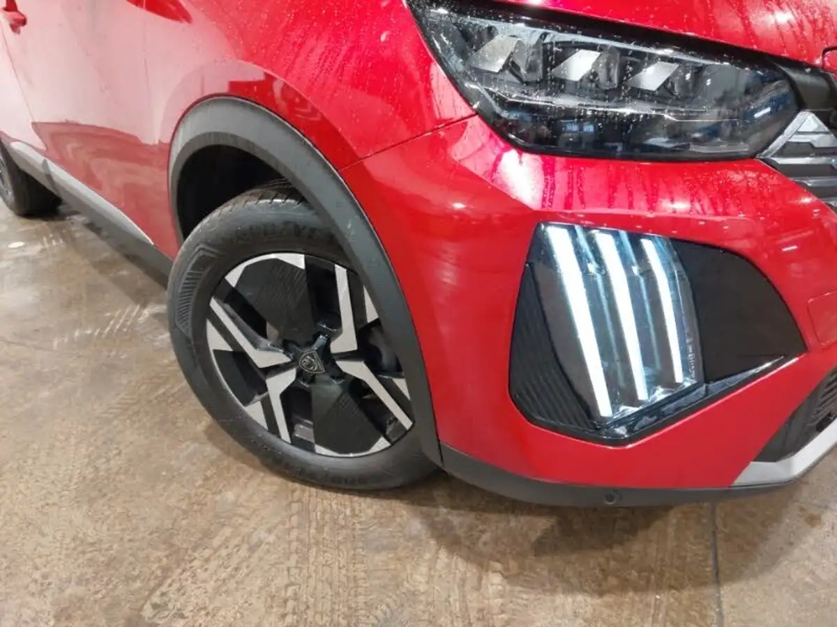 2023-peugeot-2008-suv-big-8