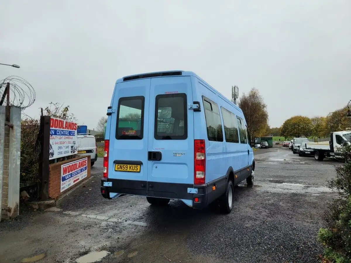 2009-iveco-daily-45c-class-big-5