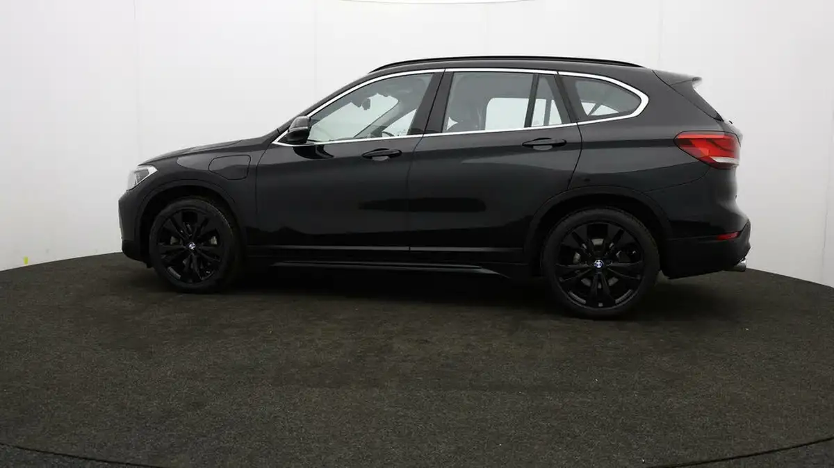 2021-bmw-x1-15-xdrive-25e-phev-sport-big-62
