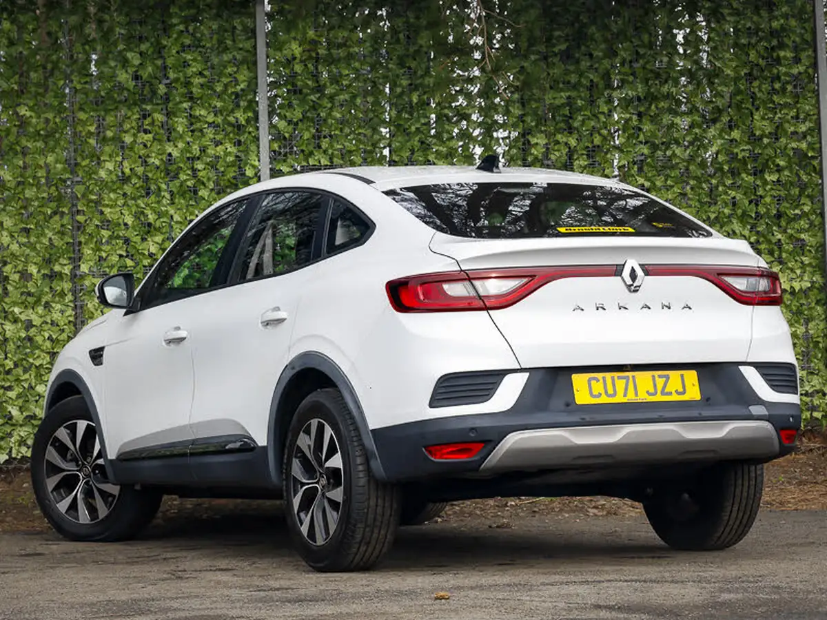 2021-renault-arkana-13-tce-iconic-big-1