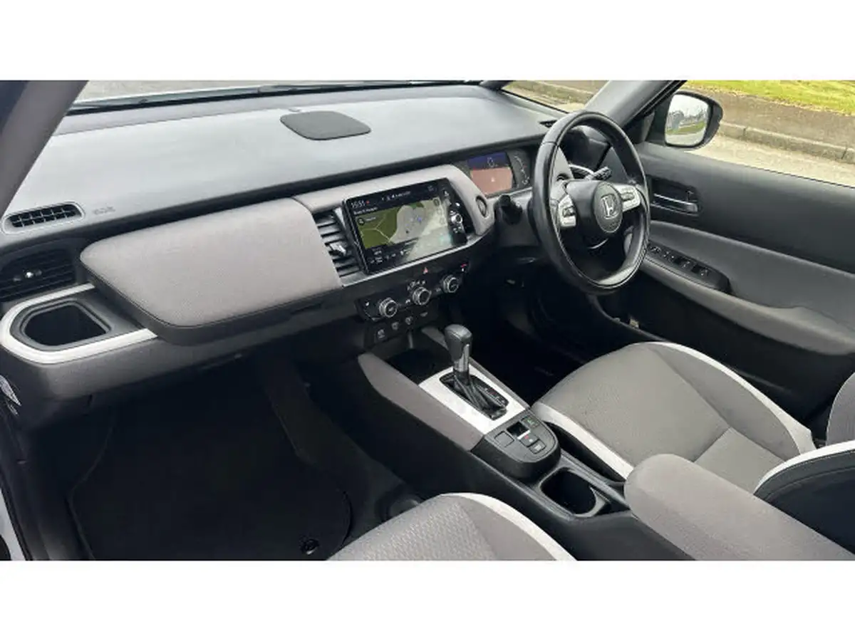 2021-honda-jazz-15-i-mmd-ex-109ps-big-1