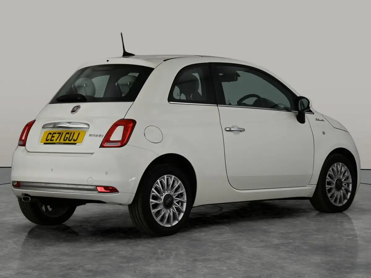 2021-fiat-500-10-dolcevita-big-5