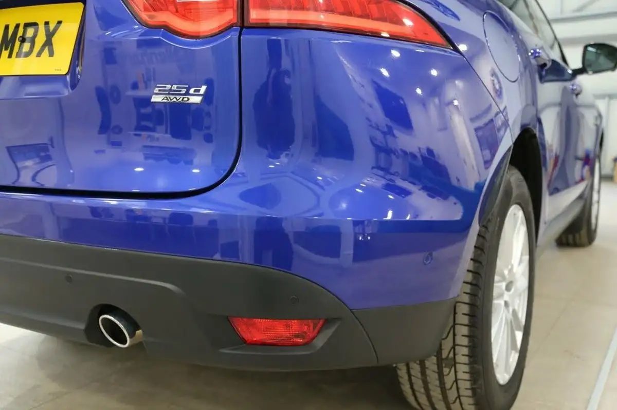 2017-jaguar-f-pace-20-i4d-portfolio-240ps-awd-ss-auto-big-21