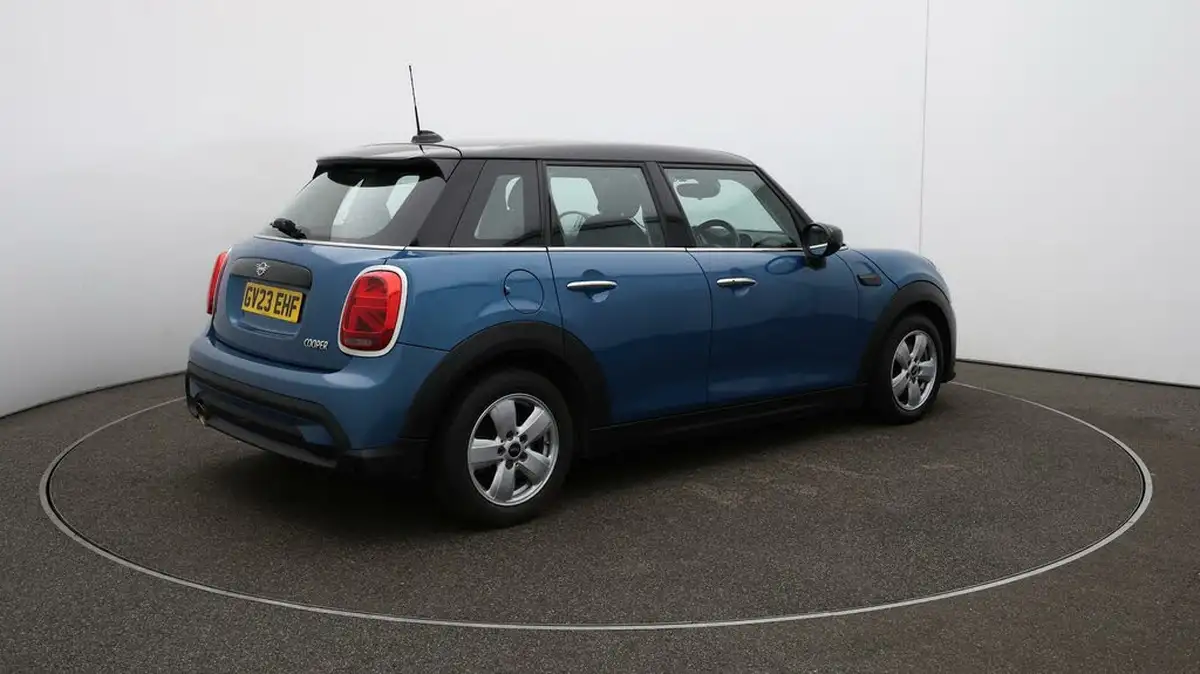2023-mini-cooper-15-cooper-classic-premium-manual-hatchback-5d-big-45