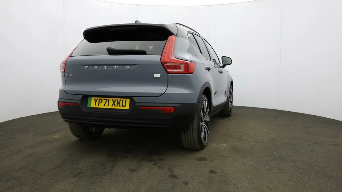 2021-volvo-c40-e-twin-recharge-pro-big-45