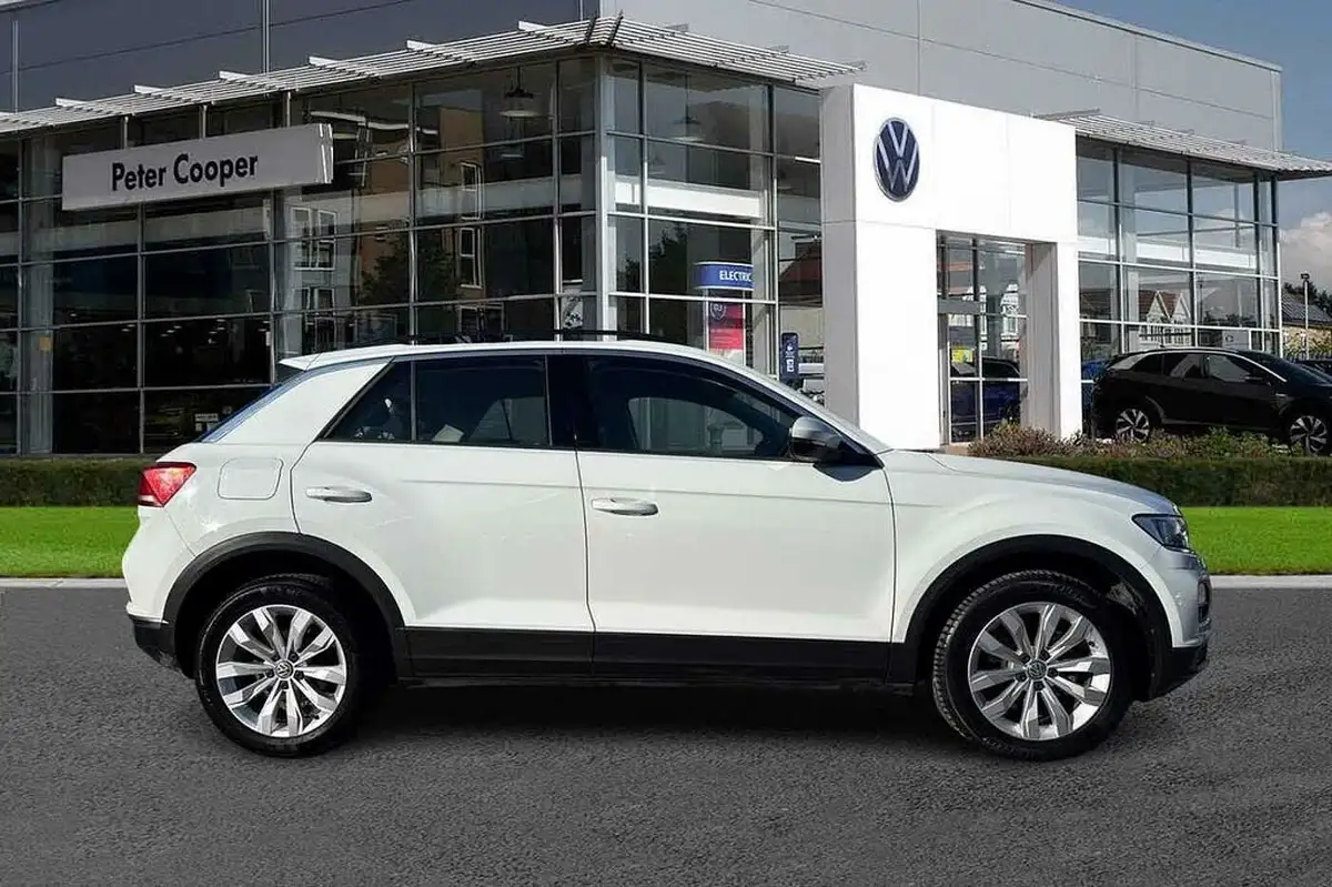 2020-volkswagen-t-roc-10-tsi-se-115ps-big-3
