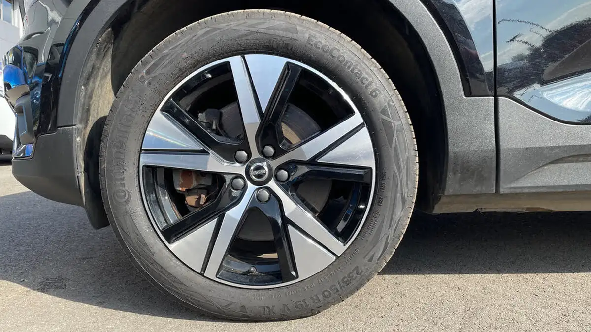 2021-volvo-xc40-e-twin-recharge-plus-big-16