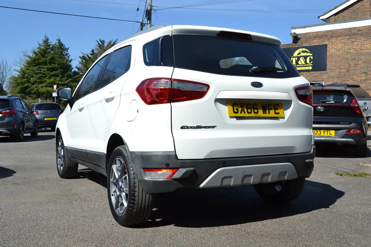 2016-ford-ecosport-15tdci-titanium-95ps-big-4