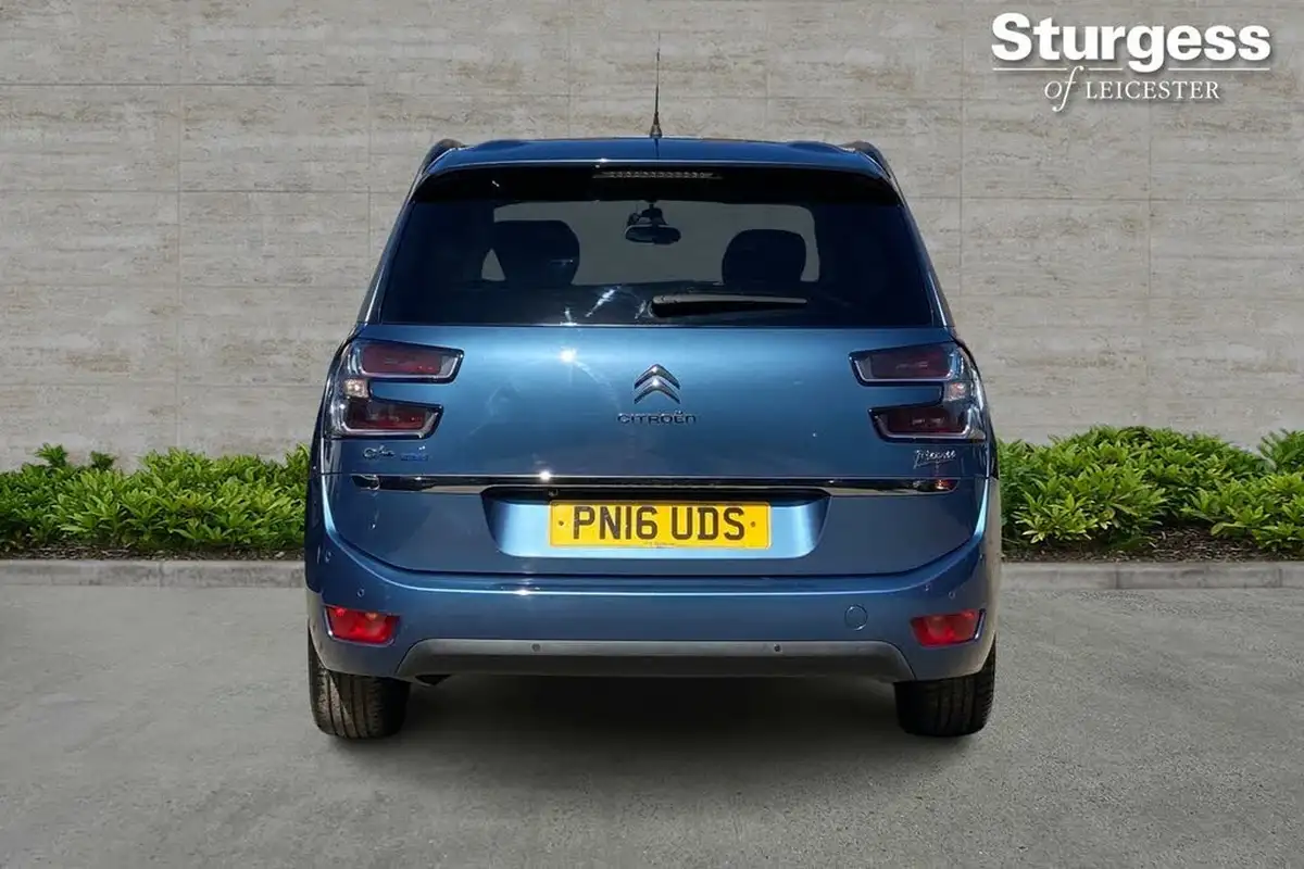 2016-citroen-grand-c4-picasso-16bluehdi-exclusive-big-5