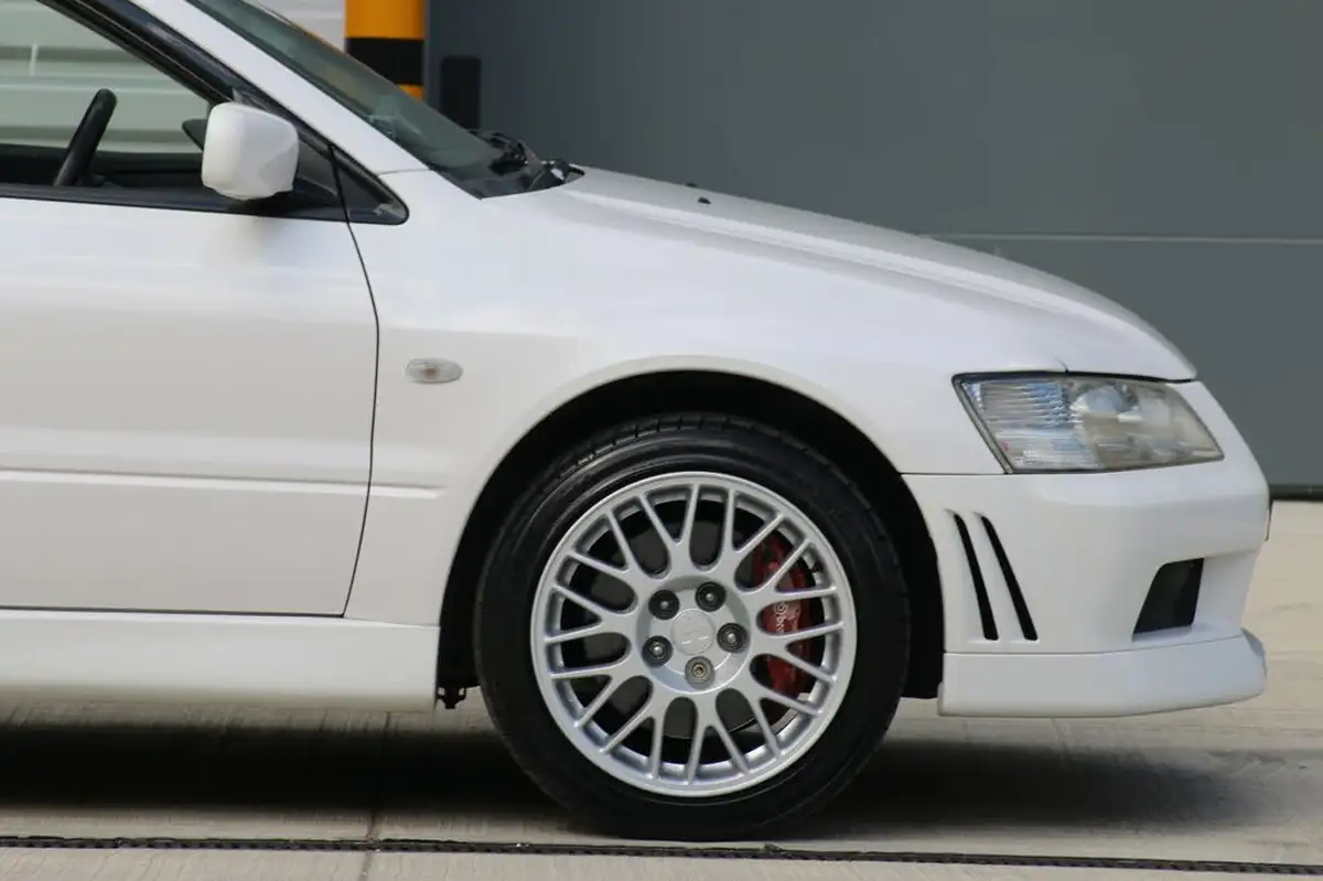 2002-mitsubishi-lancer-big-8