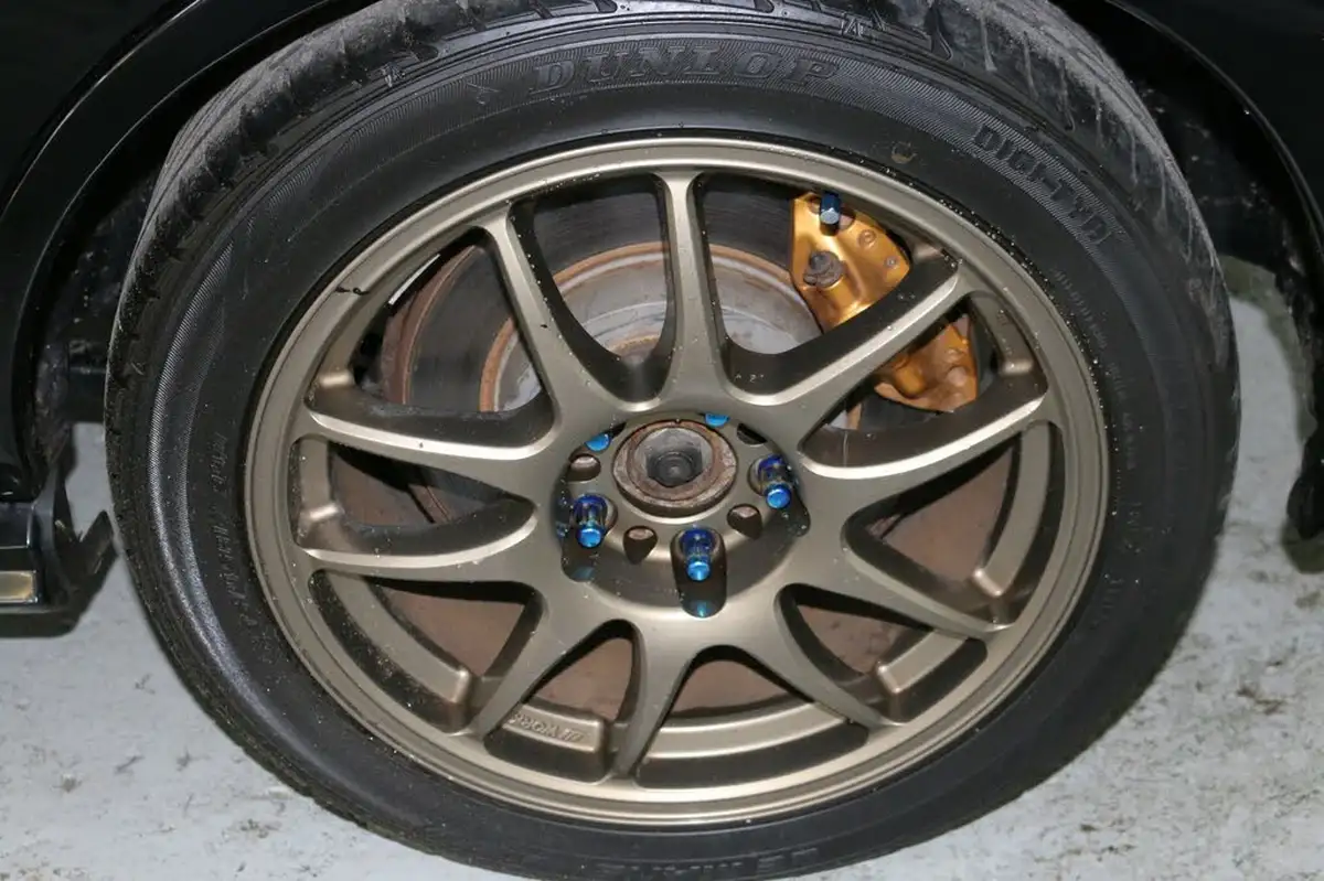 2005-subaru-impreza-big-28