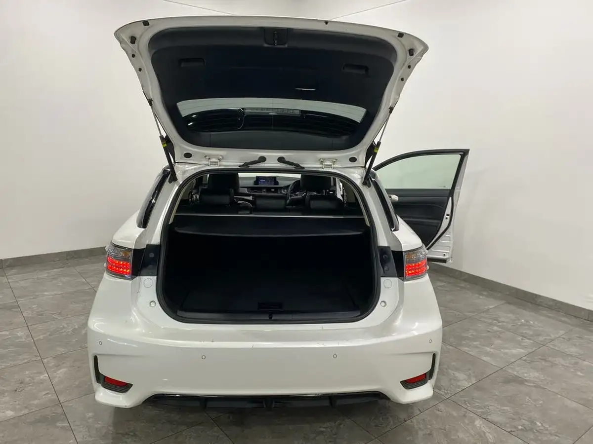 2016-lexus-ct-200h-18-sport-big-13
