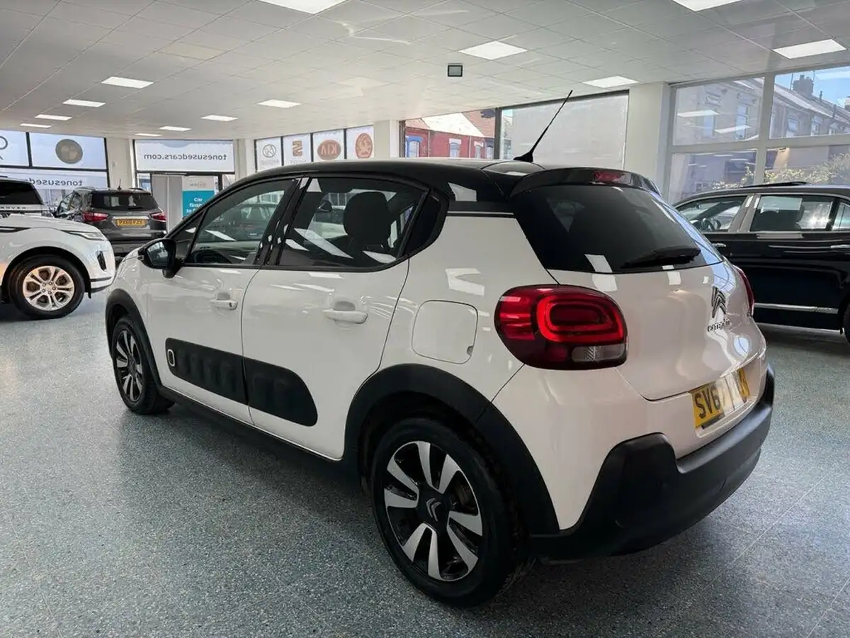 2018-citroen-c3-12-puretech-flair-110ps-ss-eat6-big-13
