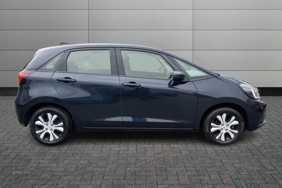 2022-honda-jazz-15-i-mmd-sr-109ps-big-4