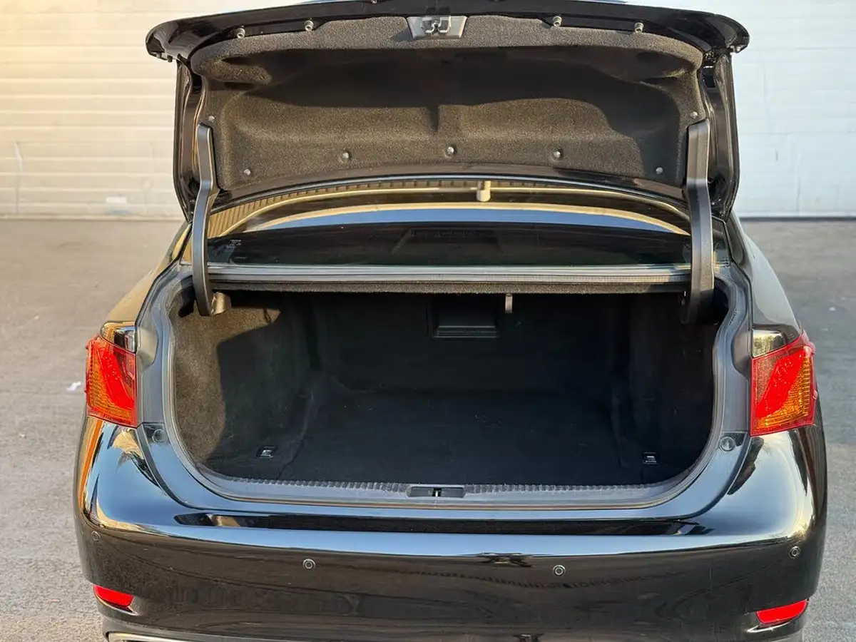 2013-lexus-gs-250-25-luxury-auto-big-14