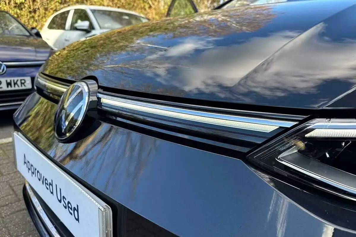 2022-volkswagen-golf-15-etsi-style-130ps-hatchback-big-28