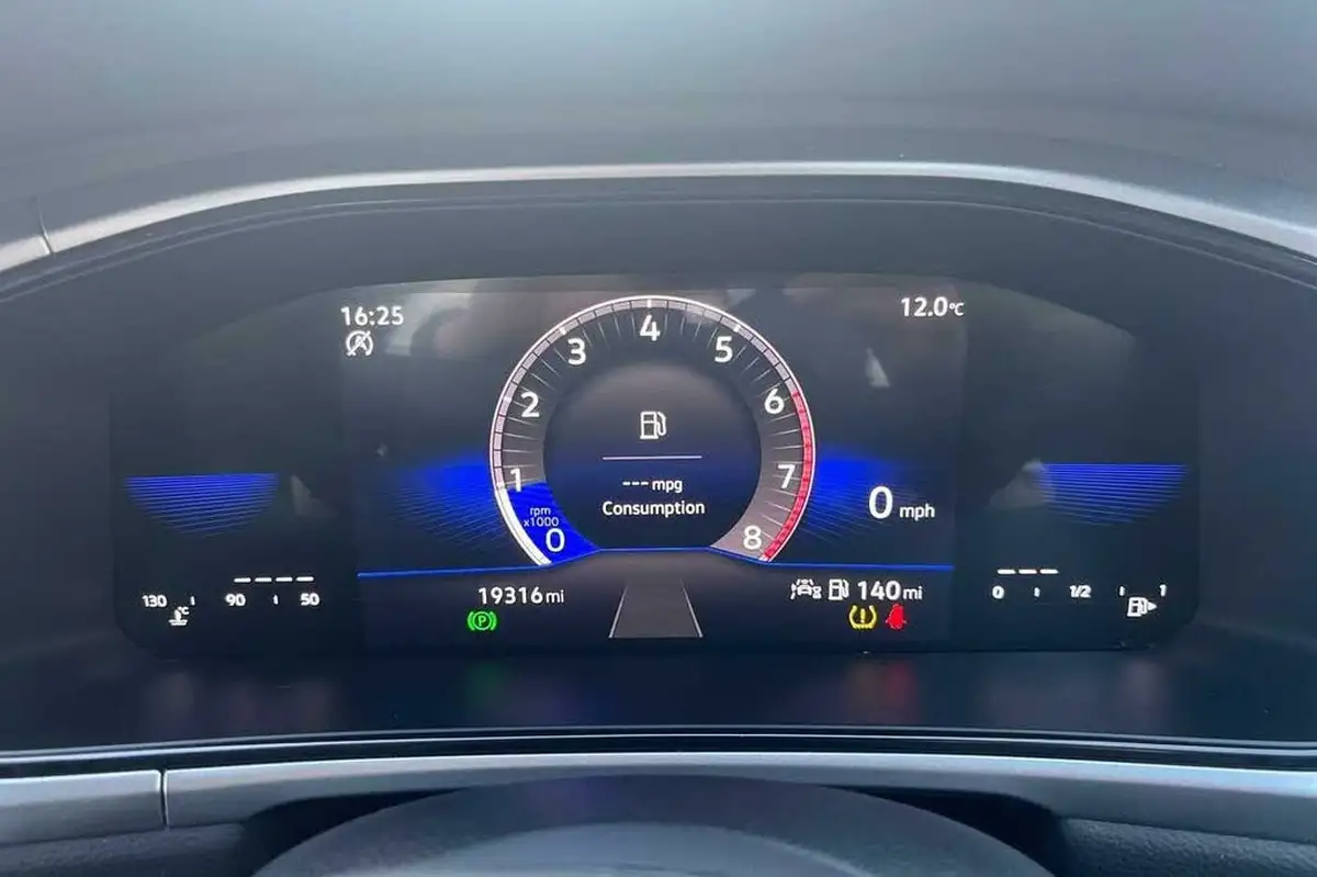 2022-volkswagen-t-roc-15-tsi-life-big-15