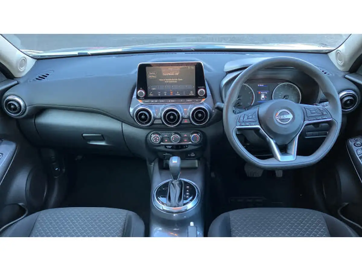 2023-nissan-juke-10-dig-t-acenta-dct-big-9