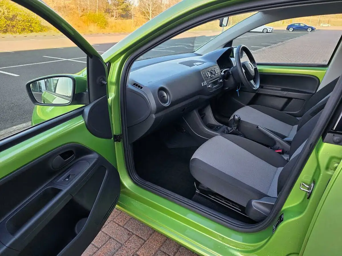 2015-skoda-citigo-10-se-5d-big-27