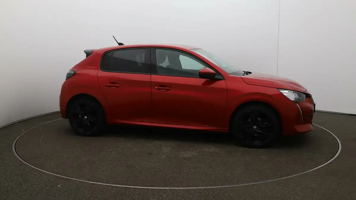 2020-peugeot-208-12-puretech-allure-100bhp-eat8-big-39