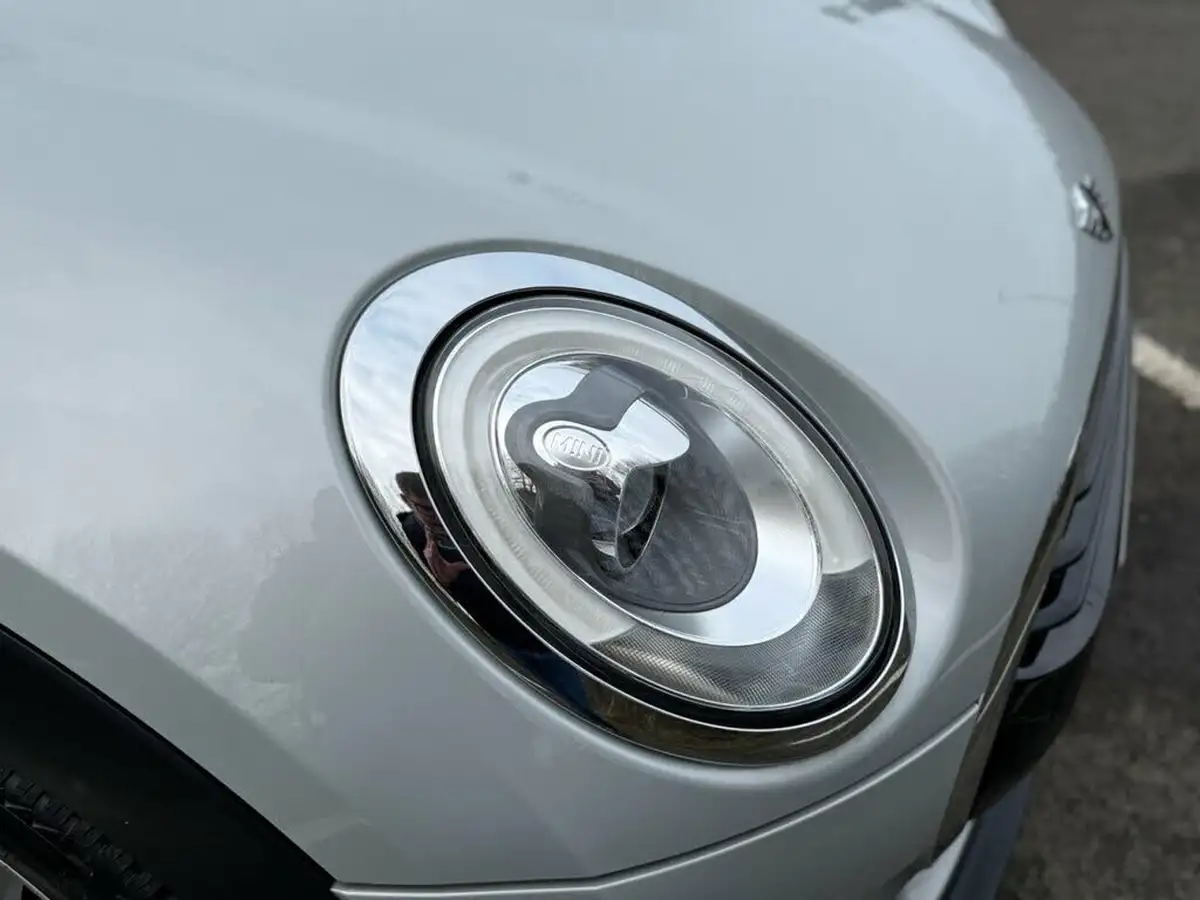 2018-mini-clubman-15-cooper-ss-big-39