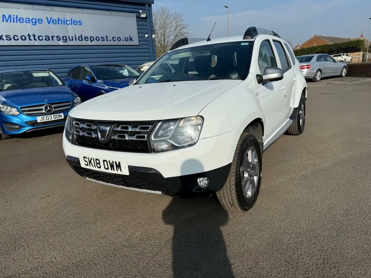 2018-dacia-duster-12-tce-nav-4x4-big-14
