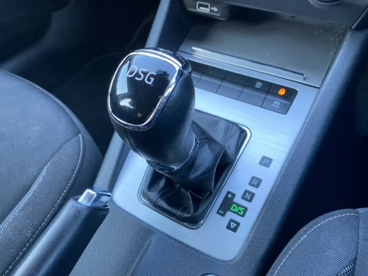 2020-skoda-octavia-15-tsi-se-drive-hatchback-dsg-big-3